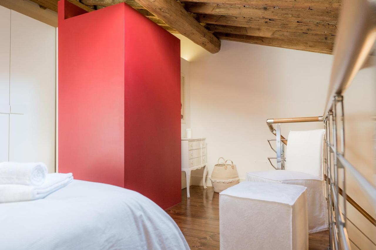 Pergola White Loft Apartment Florence